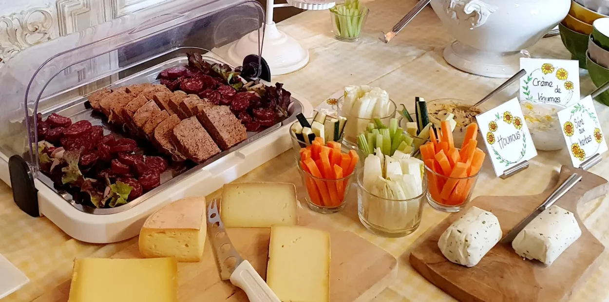 brunch-aux-couleurs-du-terroir-buffet1