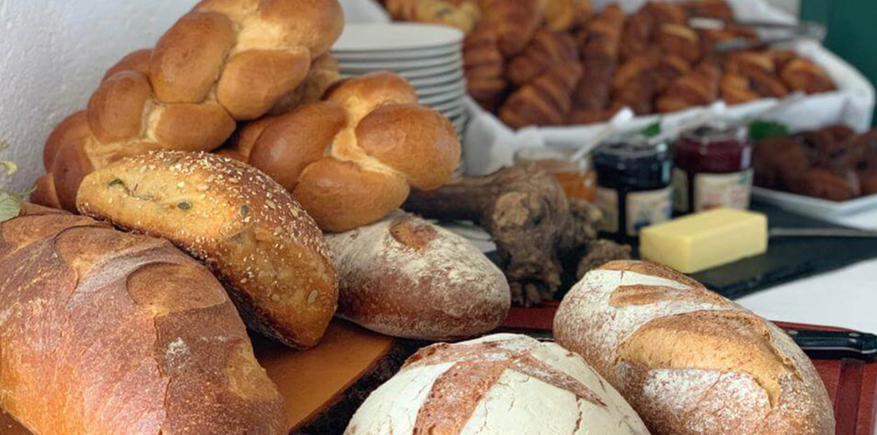 brunch_grandlavaux_domaine_crausaz_buffet_viennoiserie
