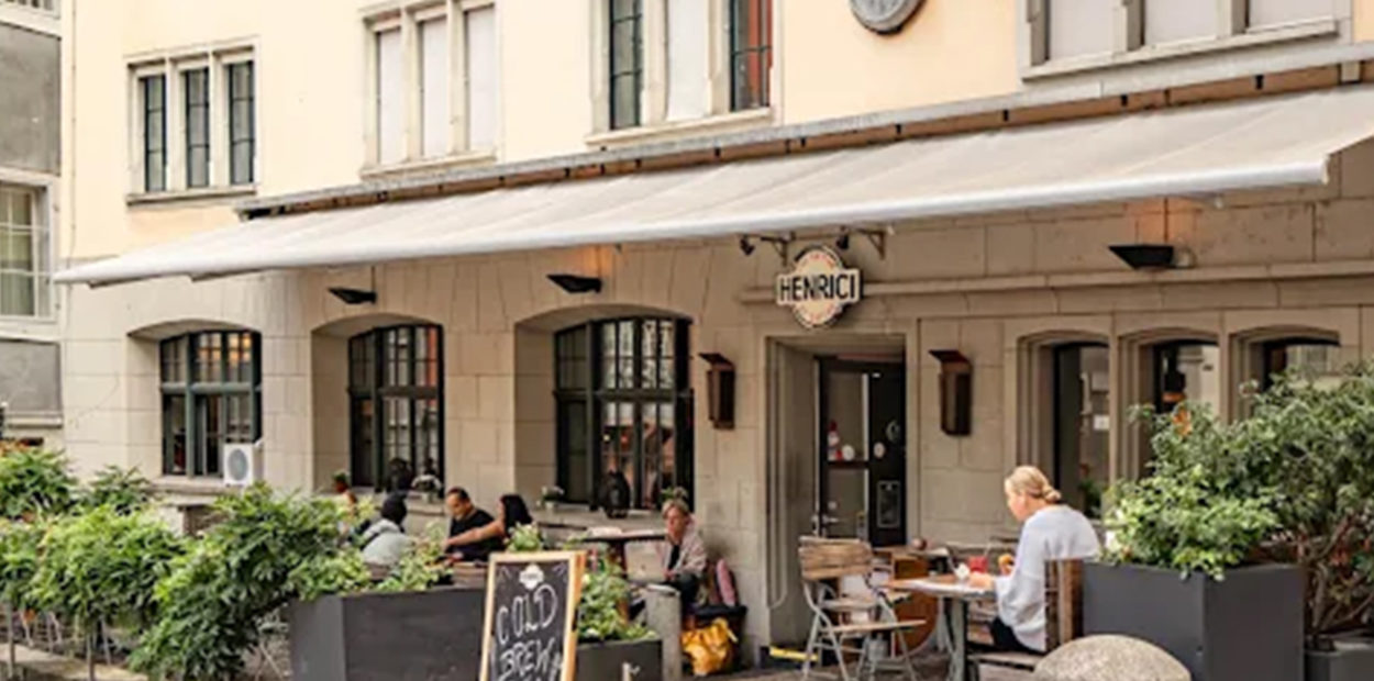 brunch_zurich_cafe-henrici_exterieur