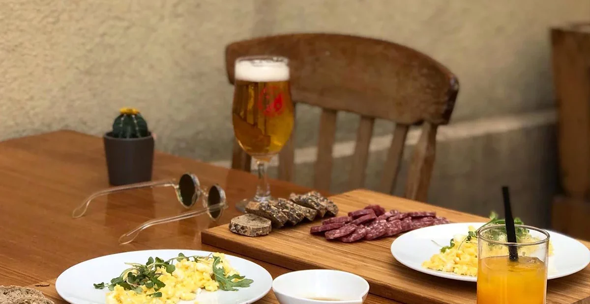 brunch-cafe-des-chateaux-terrasse