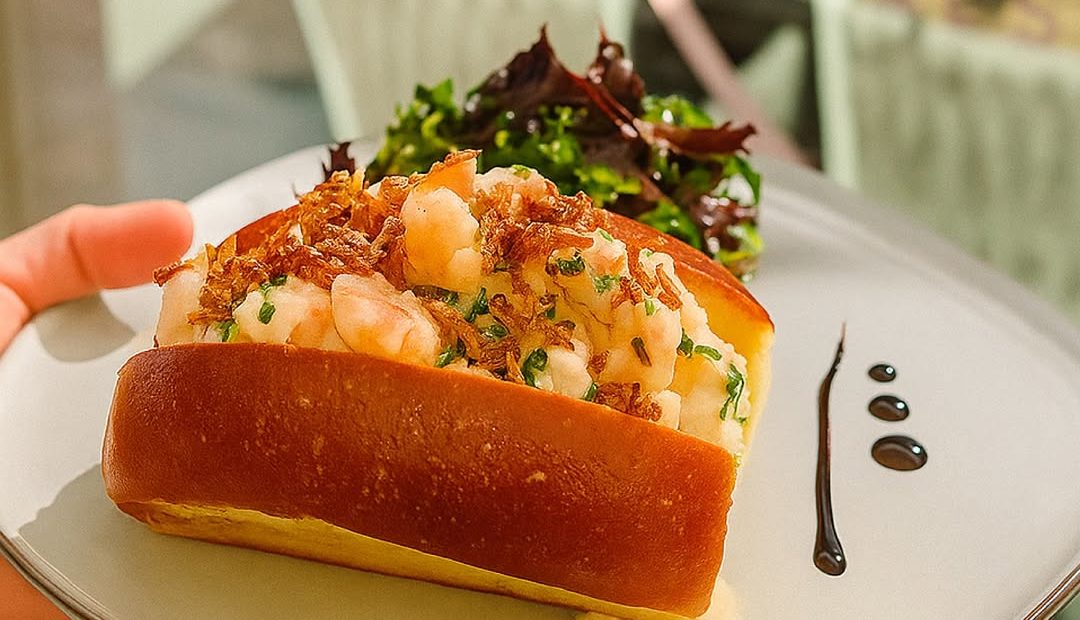 brunch-zao-cafe-shrimp-roll