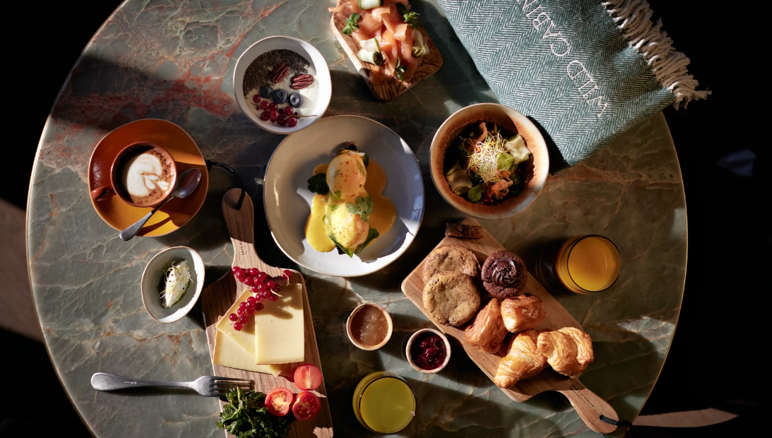brunch_wild_cabin_table