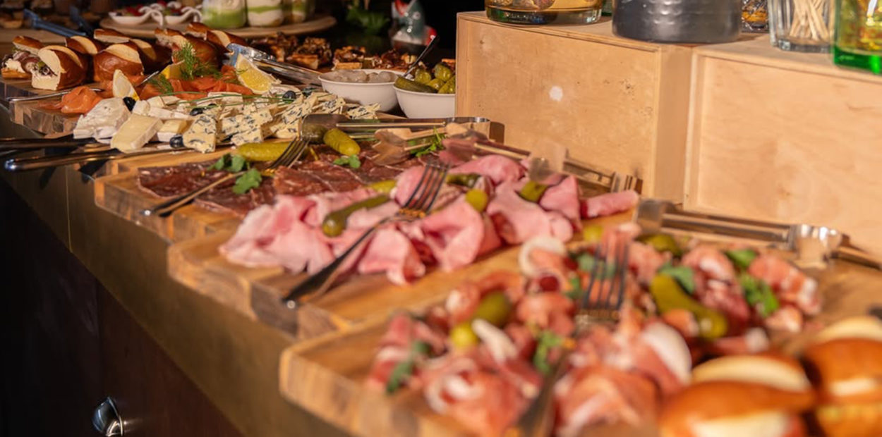 brunch_halles_de_l_ile_buffet3