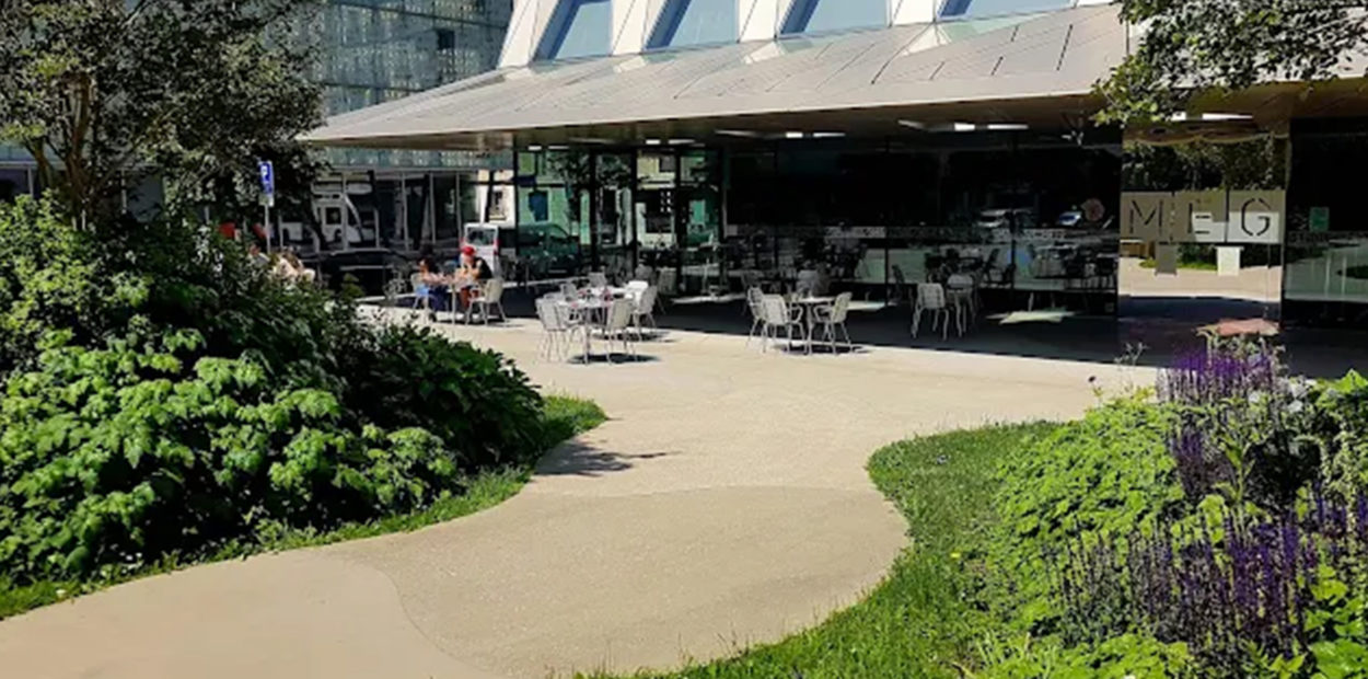 brunch_cafe_du_meg_terrasse