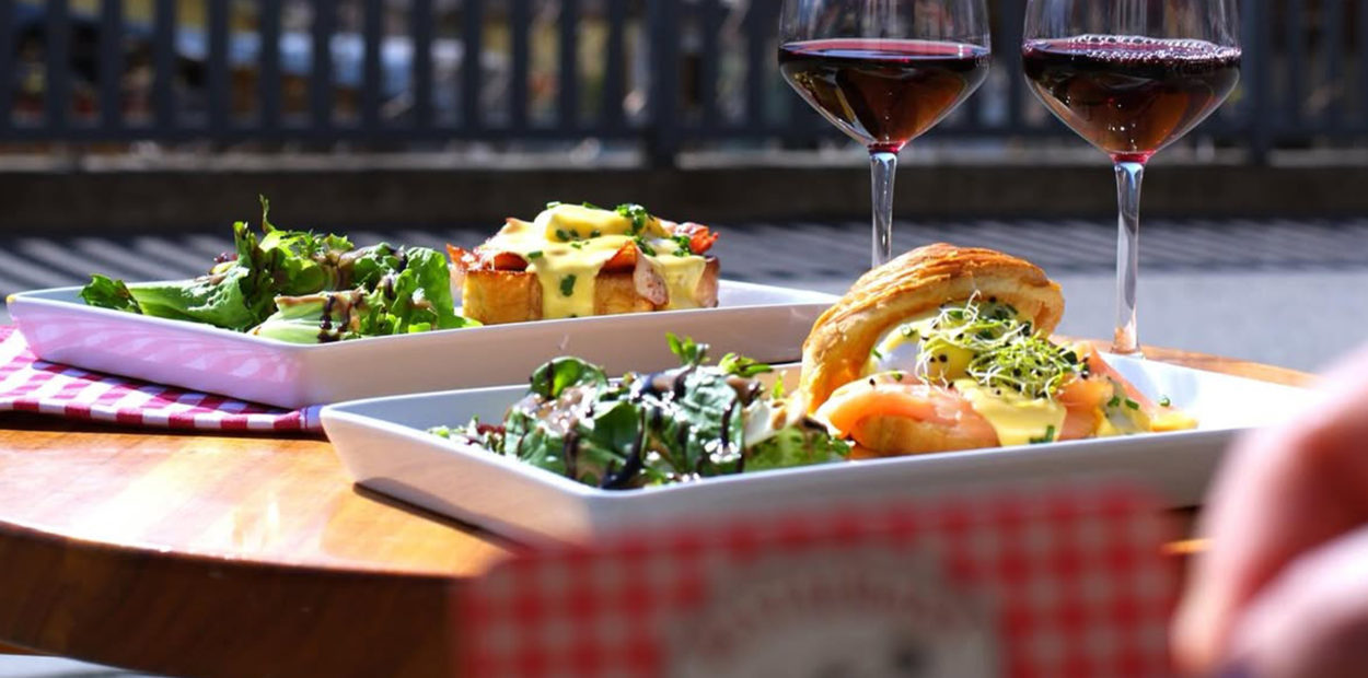 brunch_maison_cocotte_oeuf_benedicte_brioche_perdue