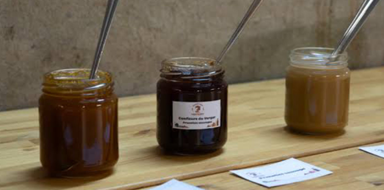 buffet_ferme-aux-cretegny_confitures