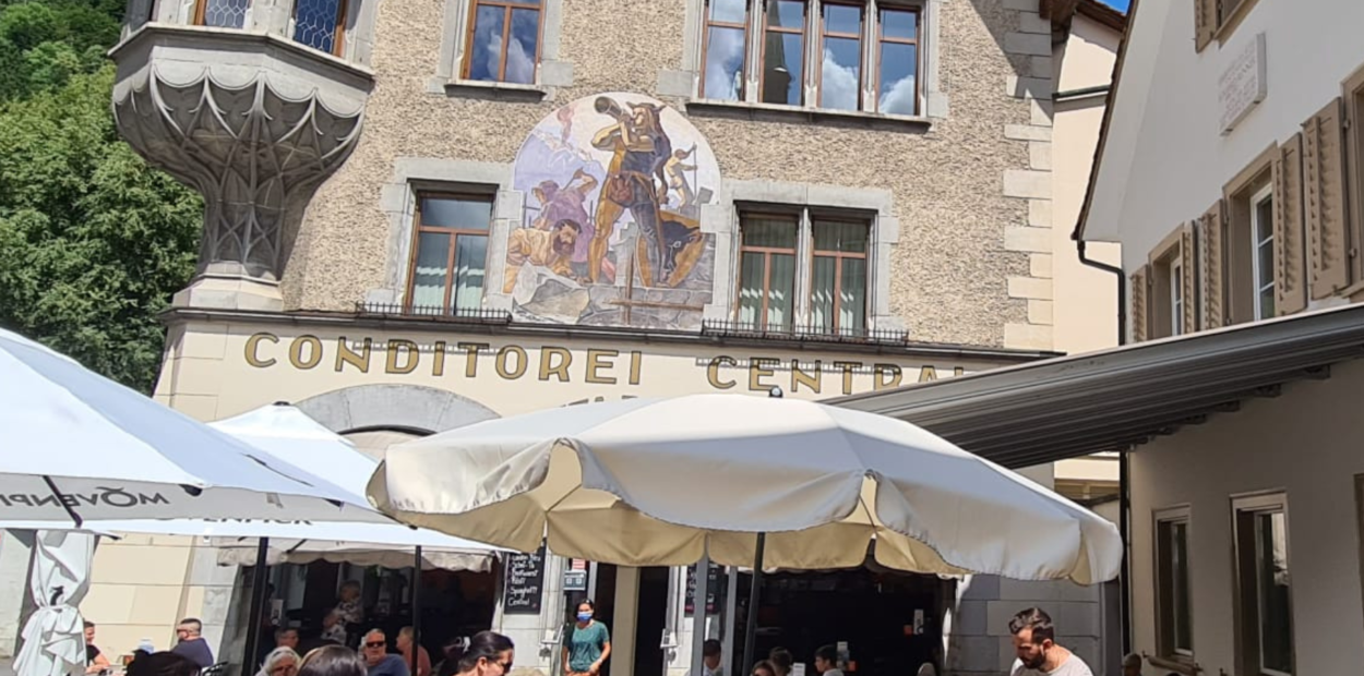 brunch_altdorf_cafe-central_exterieur