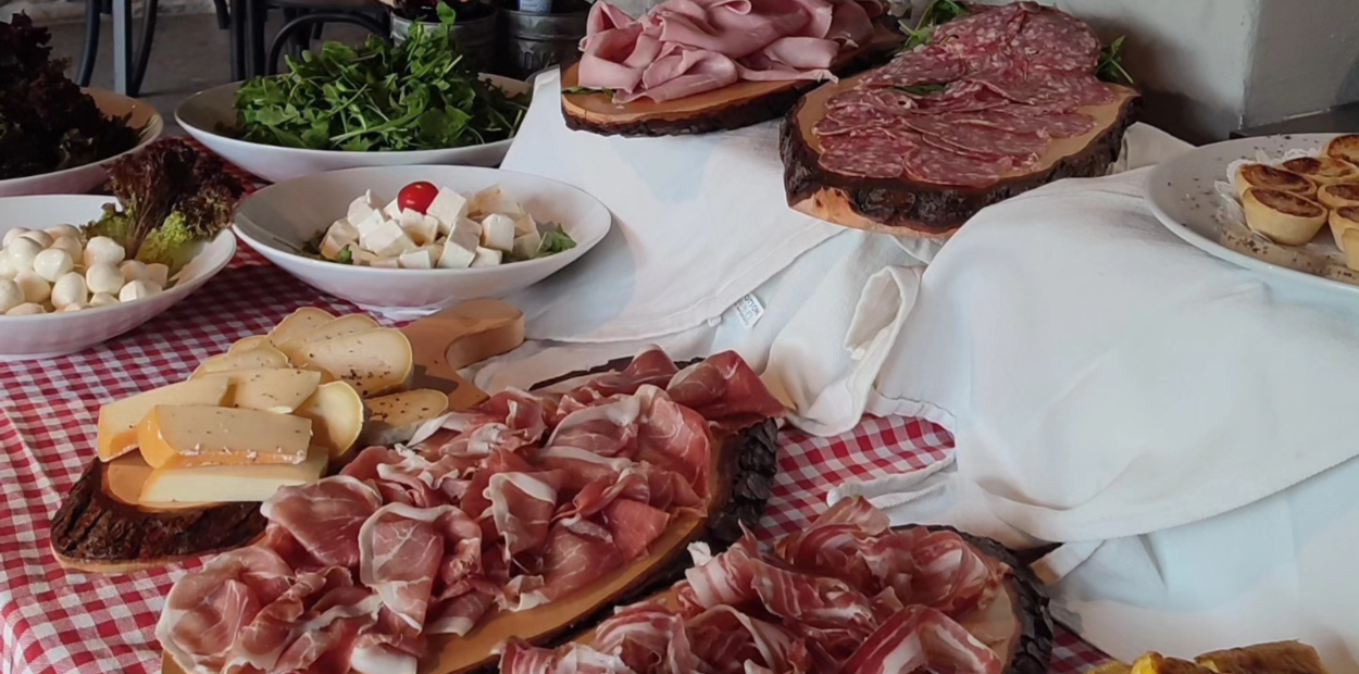 brunch_meride_bistrot-ca-stella_buffet-charcuterie