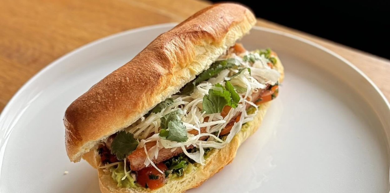 brunch_nafels_cafe-konditorei-muller_hot-dog
