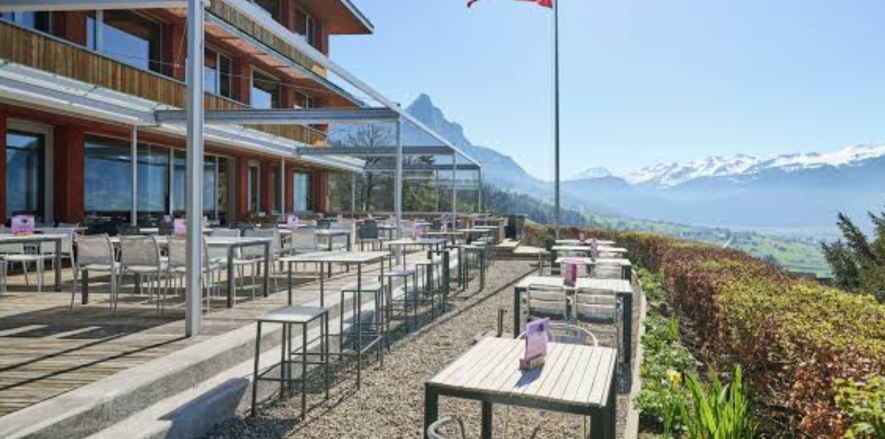 brunch_restaurant-point_seewen_terrasse